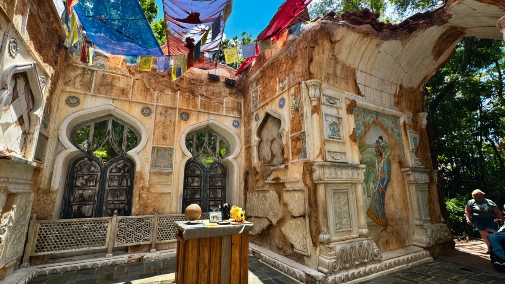 Animal Kingdom - Maharajah Jungle Trek