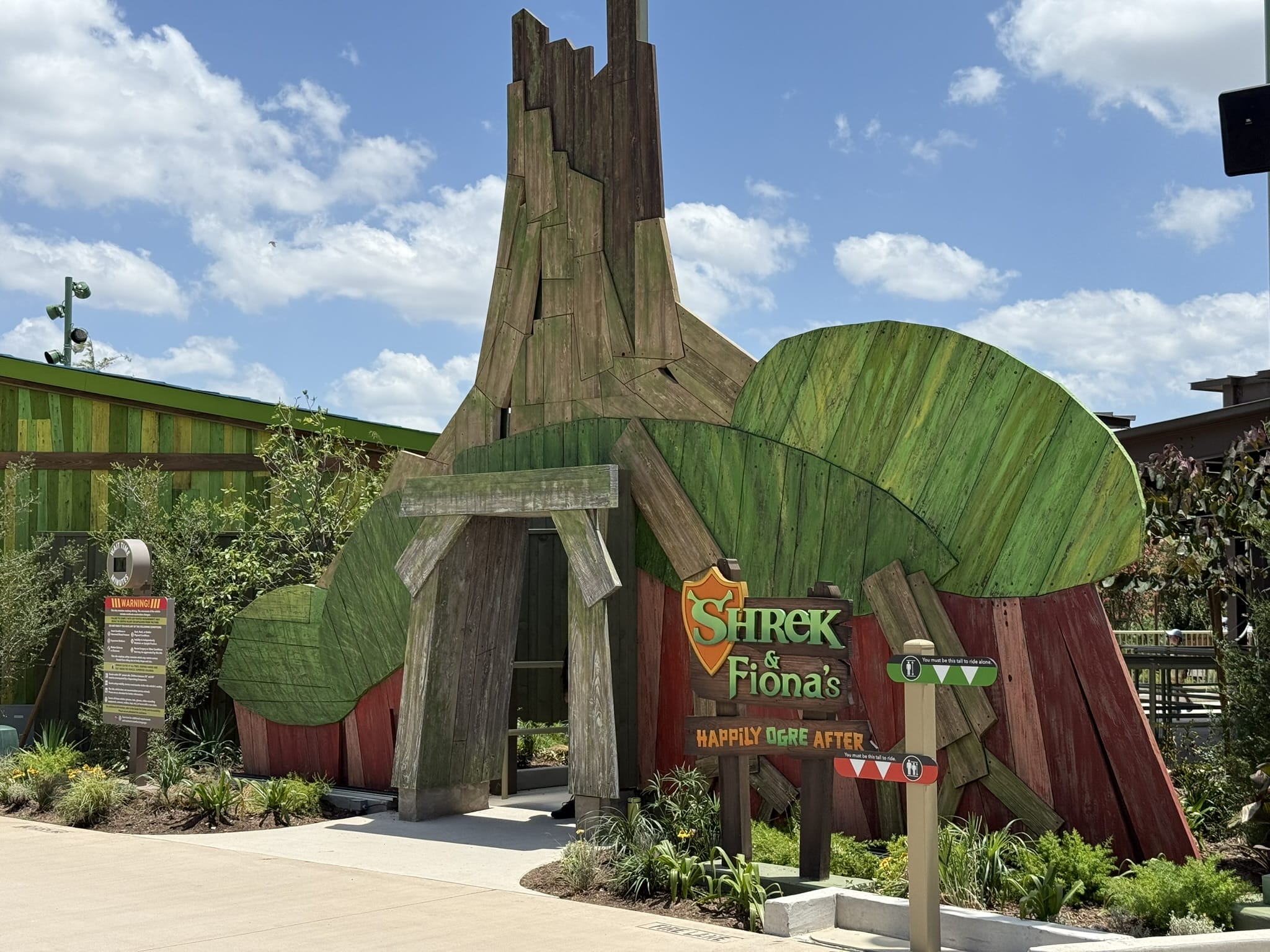 SpongeBob Square Pants BIkini Bottom - Shrek's Swamp