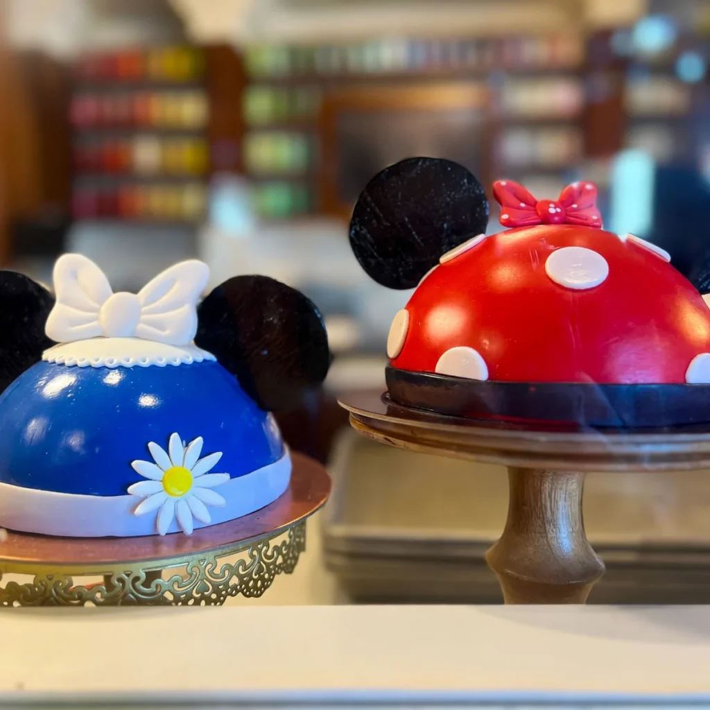 Amorettes - Mickey Mouse Dome