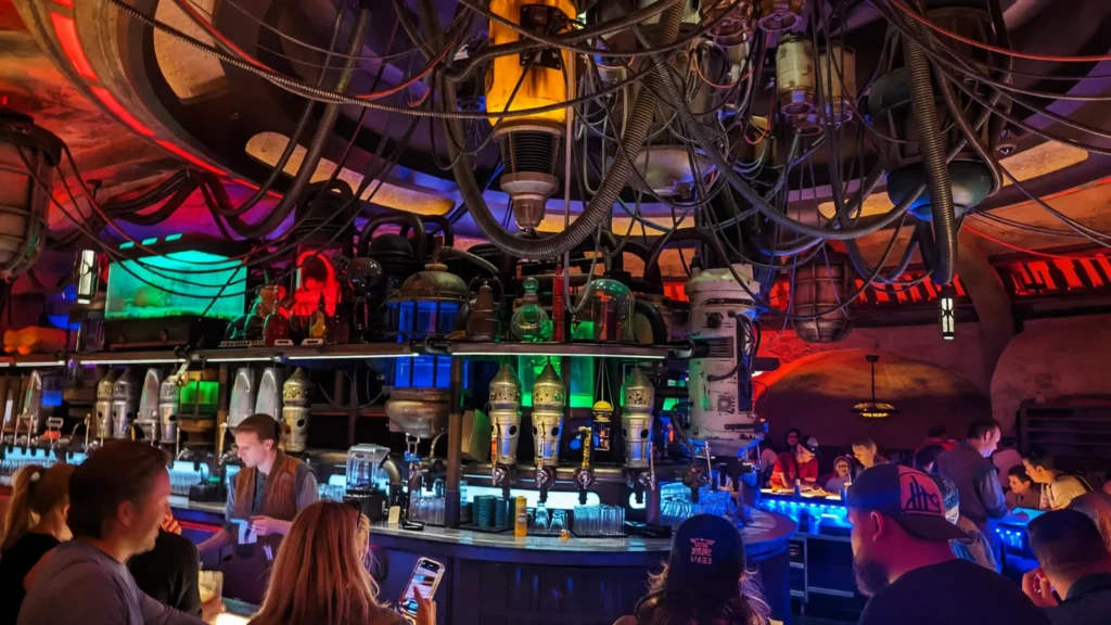 Hollywood Studios - Oga's Cantina