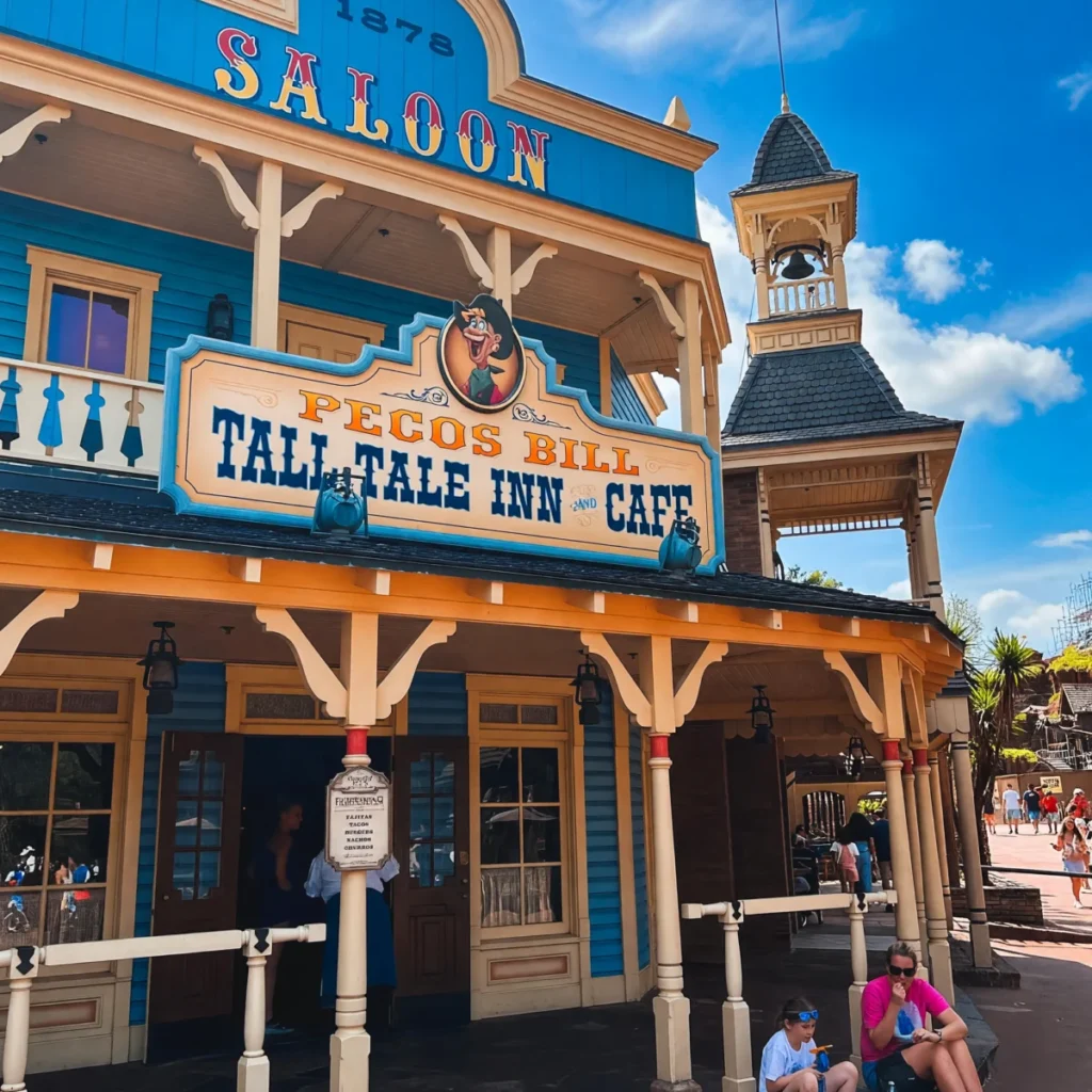 Magic Kingdom - Pecos Bill Tall Tale Inn and Cafe
