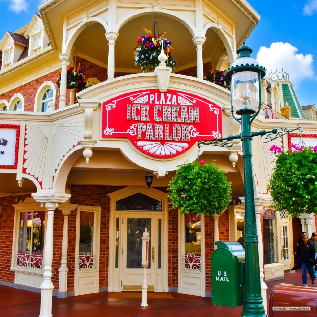 Magic Kingdom - Plaza Ice Cream Parlor