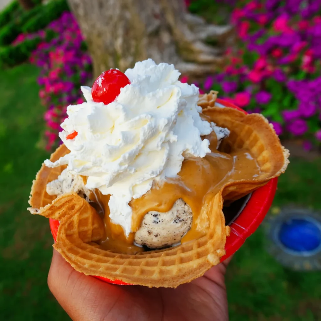 Magic Kingdom - Plaza Ice Cream Parlor