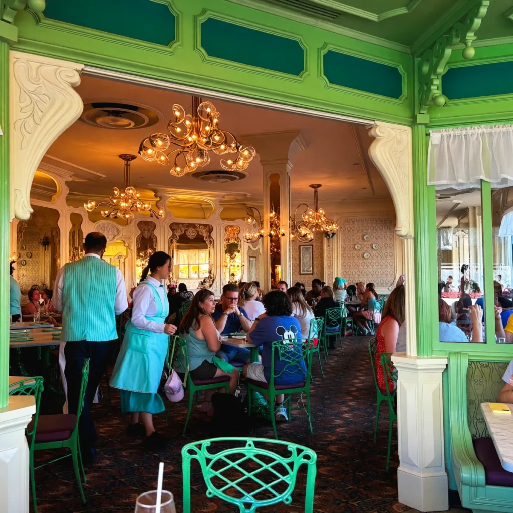 Magic Kingdom - The Plaza Restaurant