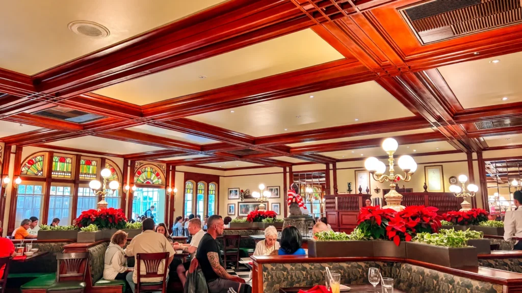 Magic Kingdom - Tony's Town Square Restaurant