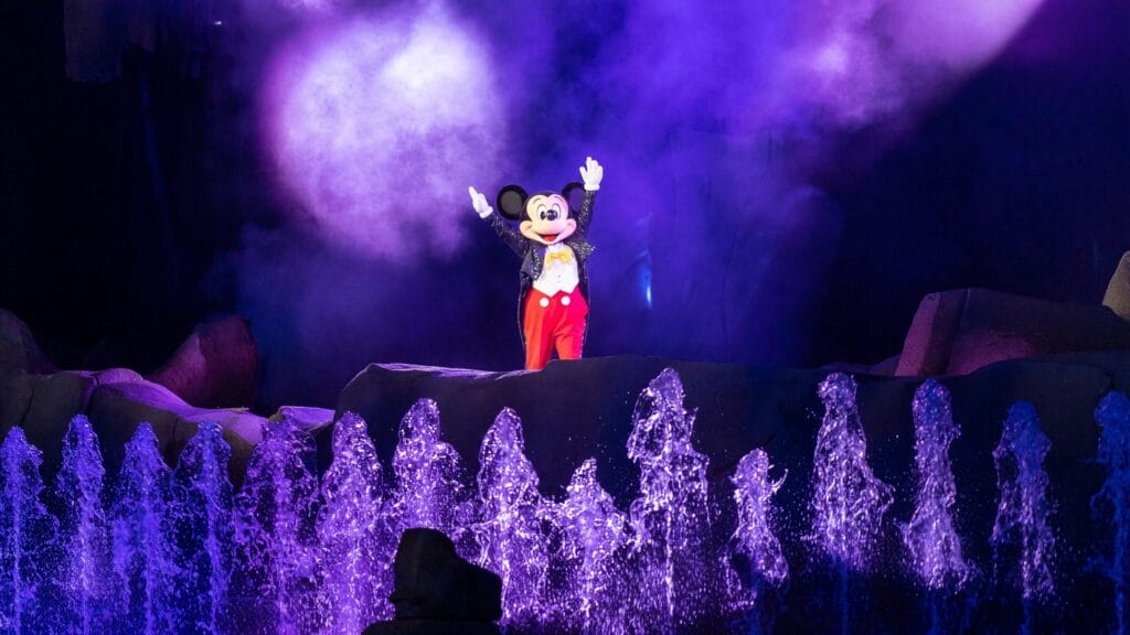 Fantasmic at Hollywood Studios: Best Seats, Dining Packages, Scare Factor, and Is It Worth Staying Late?