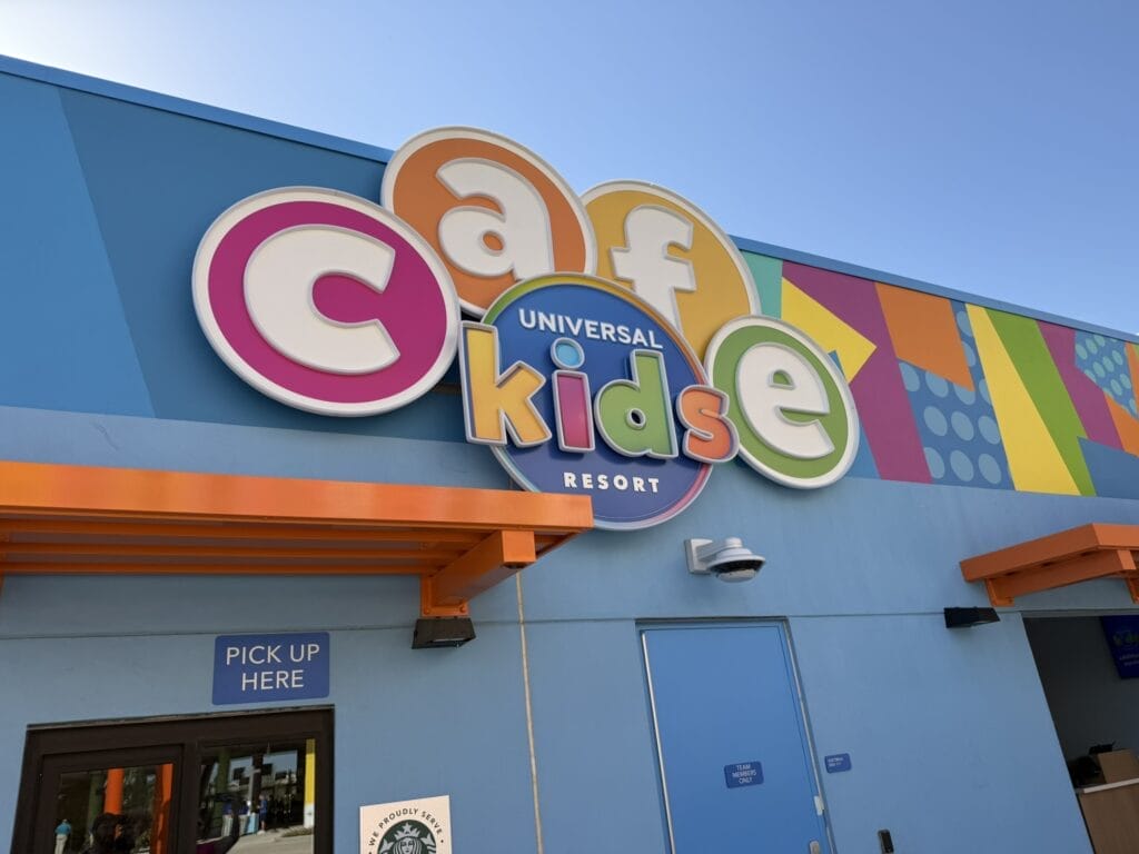 Universal Kids Cafe - Sign