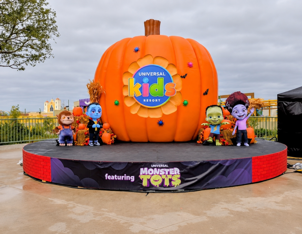 universal kids resort halloween